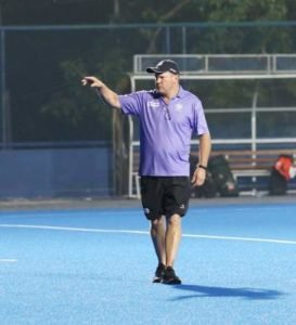 indian-hockey-chief-coach-graham-reid-pointing-to-a-player-in-practice-camp