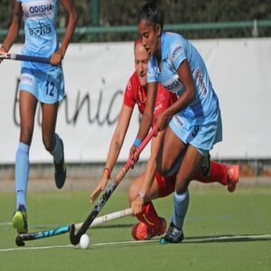 Indian-womens-hockey-striker-Mumtaz-Khan-in-action