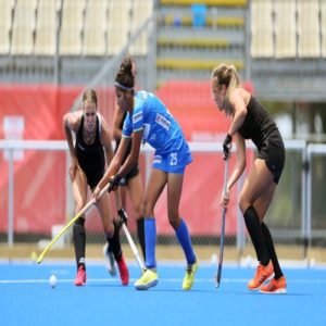Indian-women-hockey-forward-Navneet-kaur-in-action
