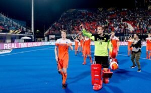 dutch-goalkeeper-Pirmin-Blaak-acknowledging-crowd-after-match