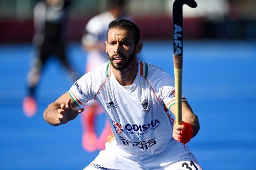 Indian-Hockey-player-Ramandeep-singh-in-action